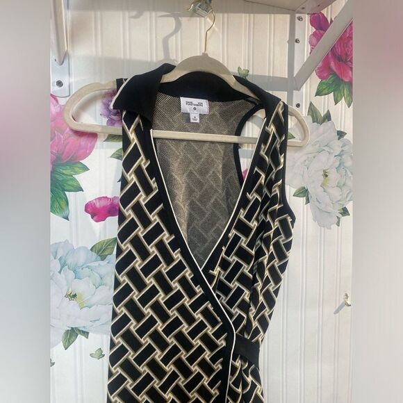 DVF TARGET SLEEVELESS SWEATER KNIT MIDI WRAP DRESS Sz M - Picture 3 of 11